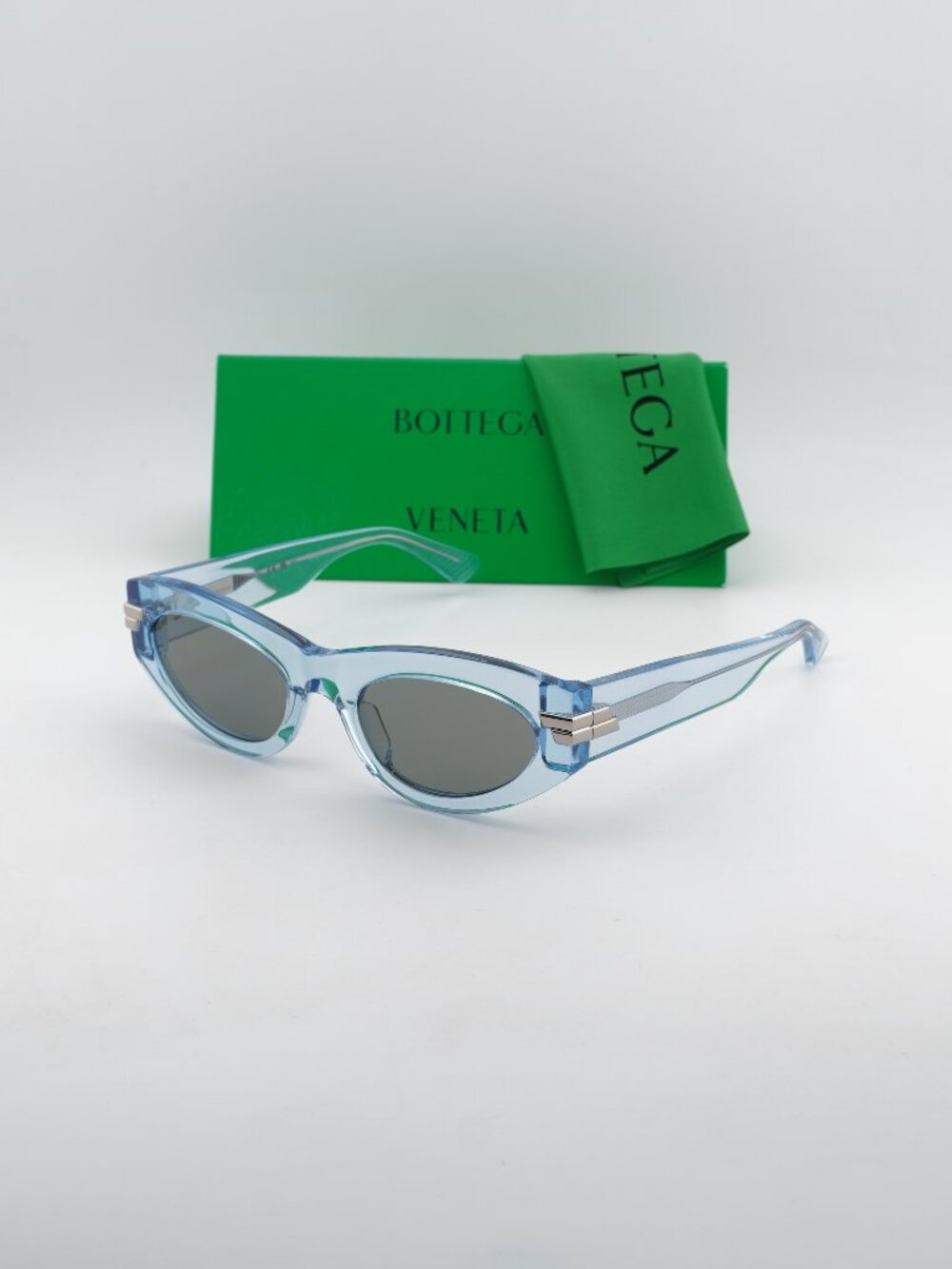 Bottega Veneta BV1189S 003 Cat Eye Sunglasses - Blue / Grey